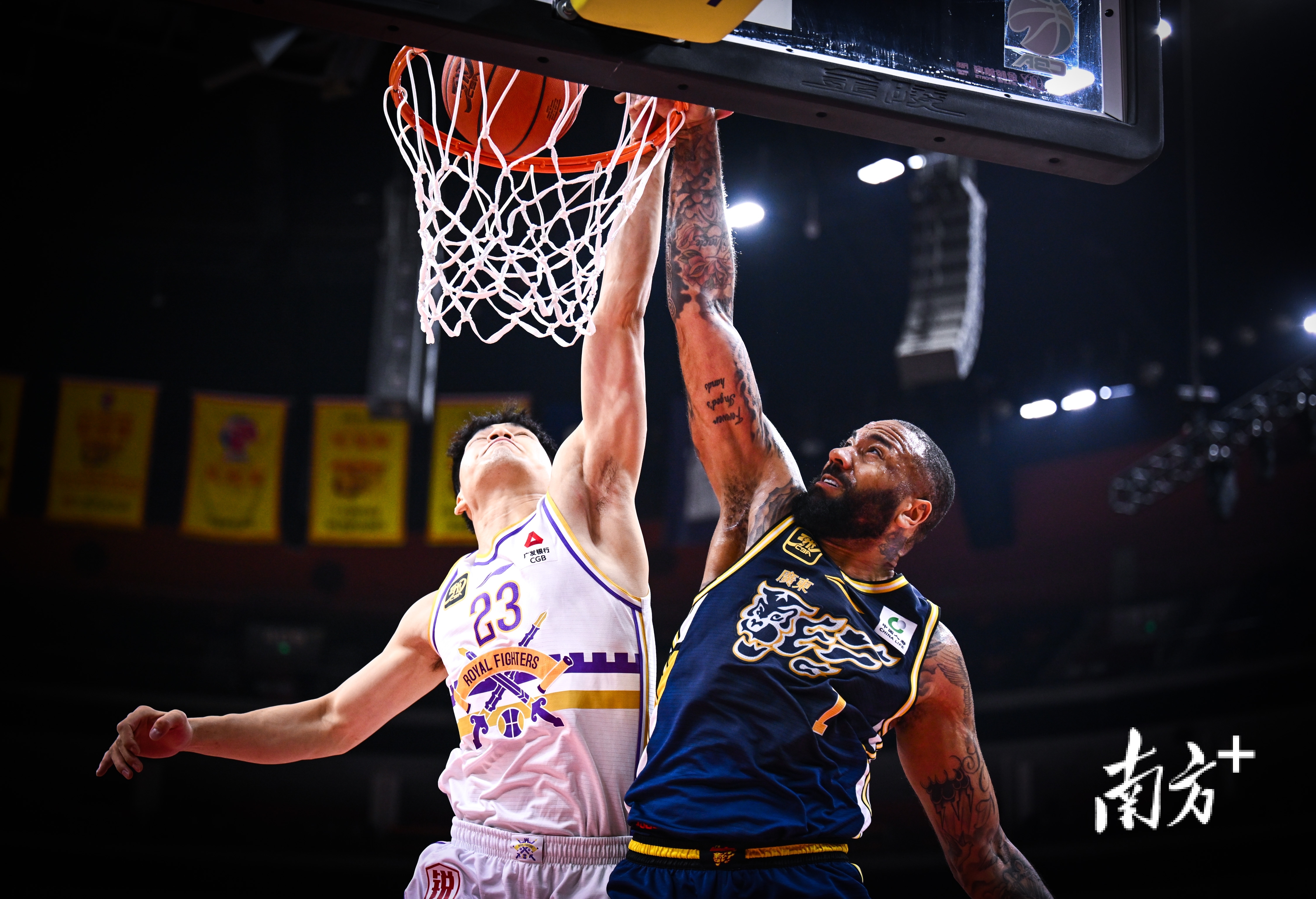 国足主场失好局遭沙特绝杀 国足主场失好局遭沙特绝杀